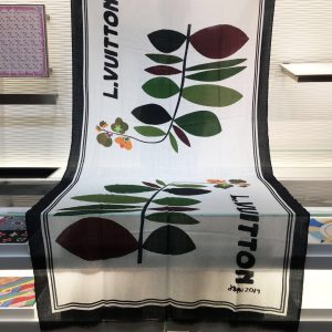 Louis Vuitton Scarf - Image 3