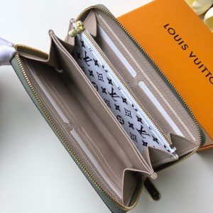 Louis Vuitton Zippy Wallet - Image 3