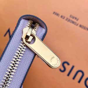 Louis Vuitton Zippy Wallet - Image 5