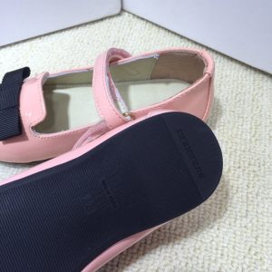 Burberry shoes - Image 5