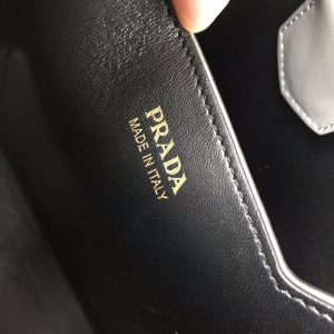 Prada Double Saffiano Bag - Image 9