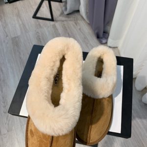 UGG boots - Image 3
