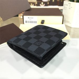 LOUIS VUITTON Wallet - Image 3