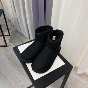 UGG boots - Image 9