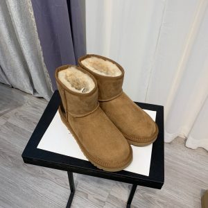 UGG boots - Image 8