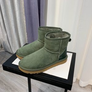 UGG boots - Image 9