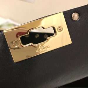 Valentino ROCKSTUD SPIKE Bag - Image 5