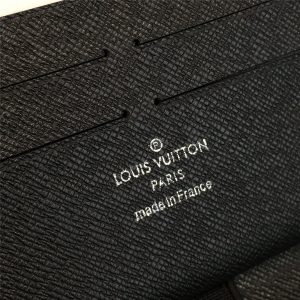 LOUIS VUITTON ZIPPY - Image 7