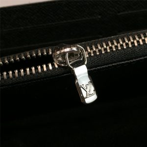 LOUIS VUITTON ZIPPY - Image 8