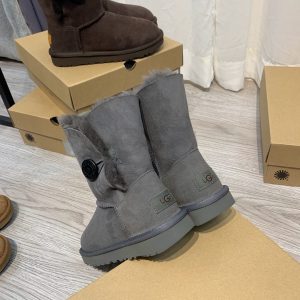 UGG boots - Image 3