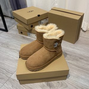 UGG boots - Image 6
