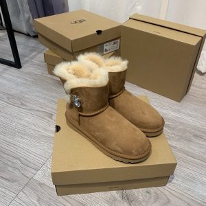 UGG boots - Image 5