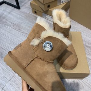 UGG boots - Image 3