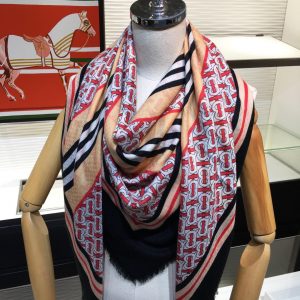 Burberry Scarf - Image 5