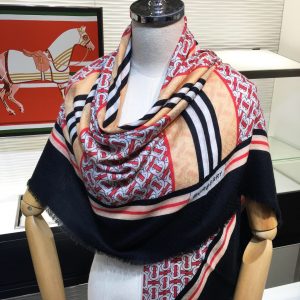 Burberry Scarf - Image 4