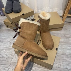 UGG boots - Image 4