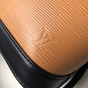 Louis Vuitton Alma BB - Image 6