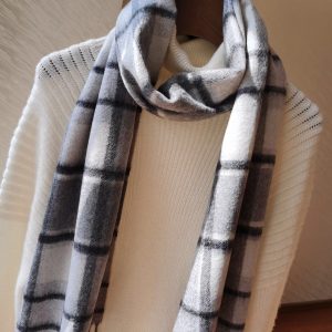 Burberry Scarf - Image 8