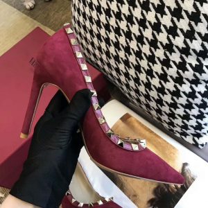 Valentino Rockstud Pumps - Image 7