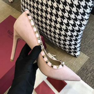 Valentino Rockstud Pumps - Image 7