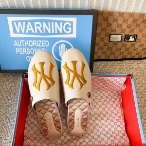 Gucci slippers - Image 3