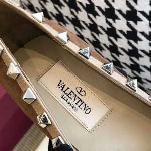 Valentino Rockstud Pumps - Image 5