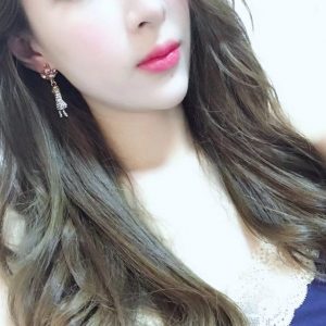 GUCCI Earrings - Image 7