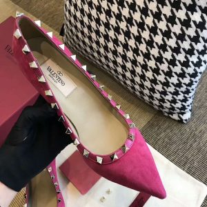 Valentino Rockstud Pumps - Image 6