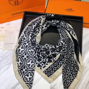 Hermès Scarf - Image 6