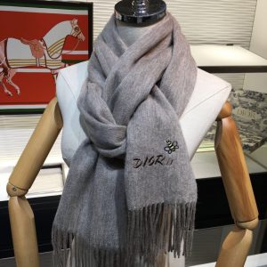 Dior Scarf - Image 5