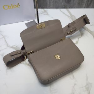 Chloé C Shoulder Bags - Image 8