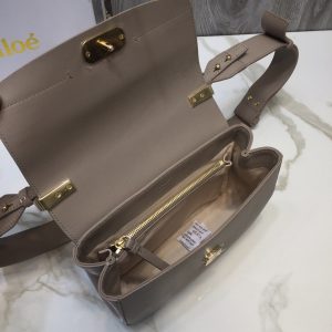 Chloé C Shoulder Bags - Image 7