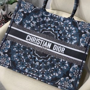 Dior book tote - Image 9