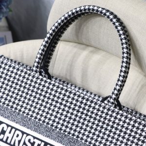 Dior book tote - Image 8
