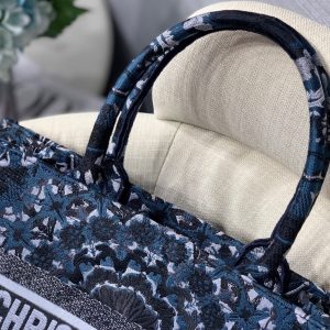 Dior book tote - Image 8