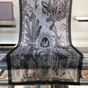 Dior Scarf - Image 5