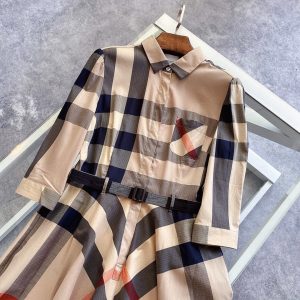 Burberry Suits - Image 9