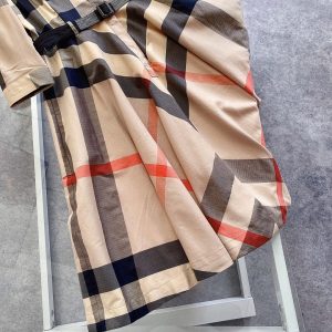 Burberry Suits - Image 8