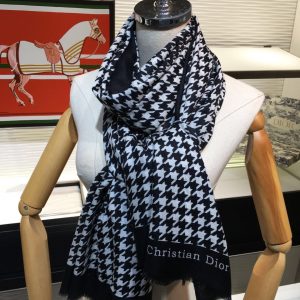 Dior Scarf - Image 5