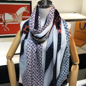 Louis Vuitton Scarf - Image 4