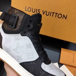 Louis Vuitton Rivoli Sneaker - Image 5