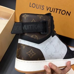 Louis Vuitton Rivoli Sneaker - Image 3