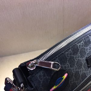 Gucci Shoulder Bag - Image 4