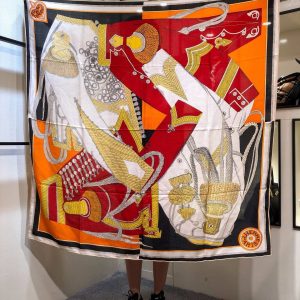 Hermès Scarf - Image 4