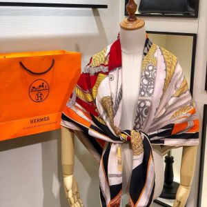 Hermès Scarf - Image 3