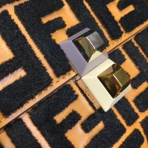 Fendi Kani Bag - Image 4