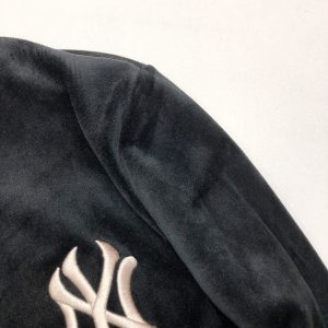 Gucci Suit - Image 8