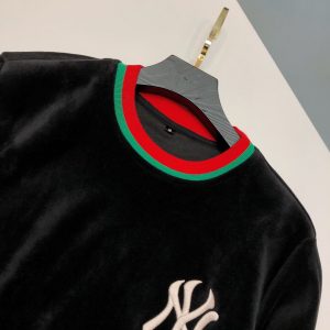 Gucci Suit - Image 8