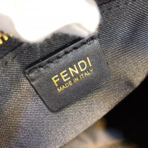 Fendi Mania Bag - Image 6