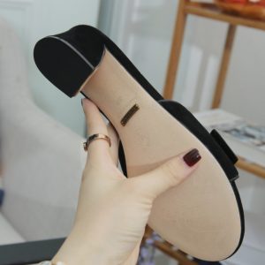 Gucci Slippers - Image 4